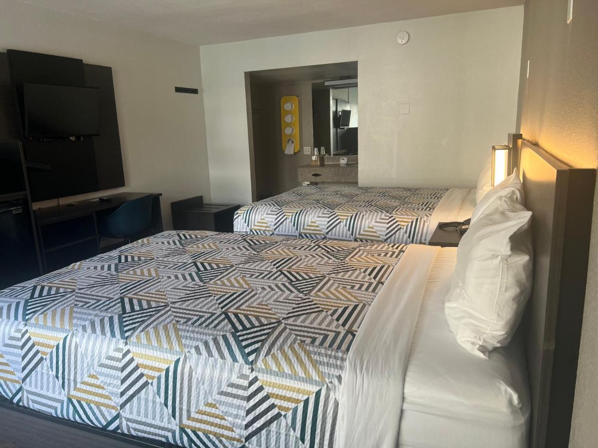 Motel 6 Glendale AZ Kültér fotó