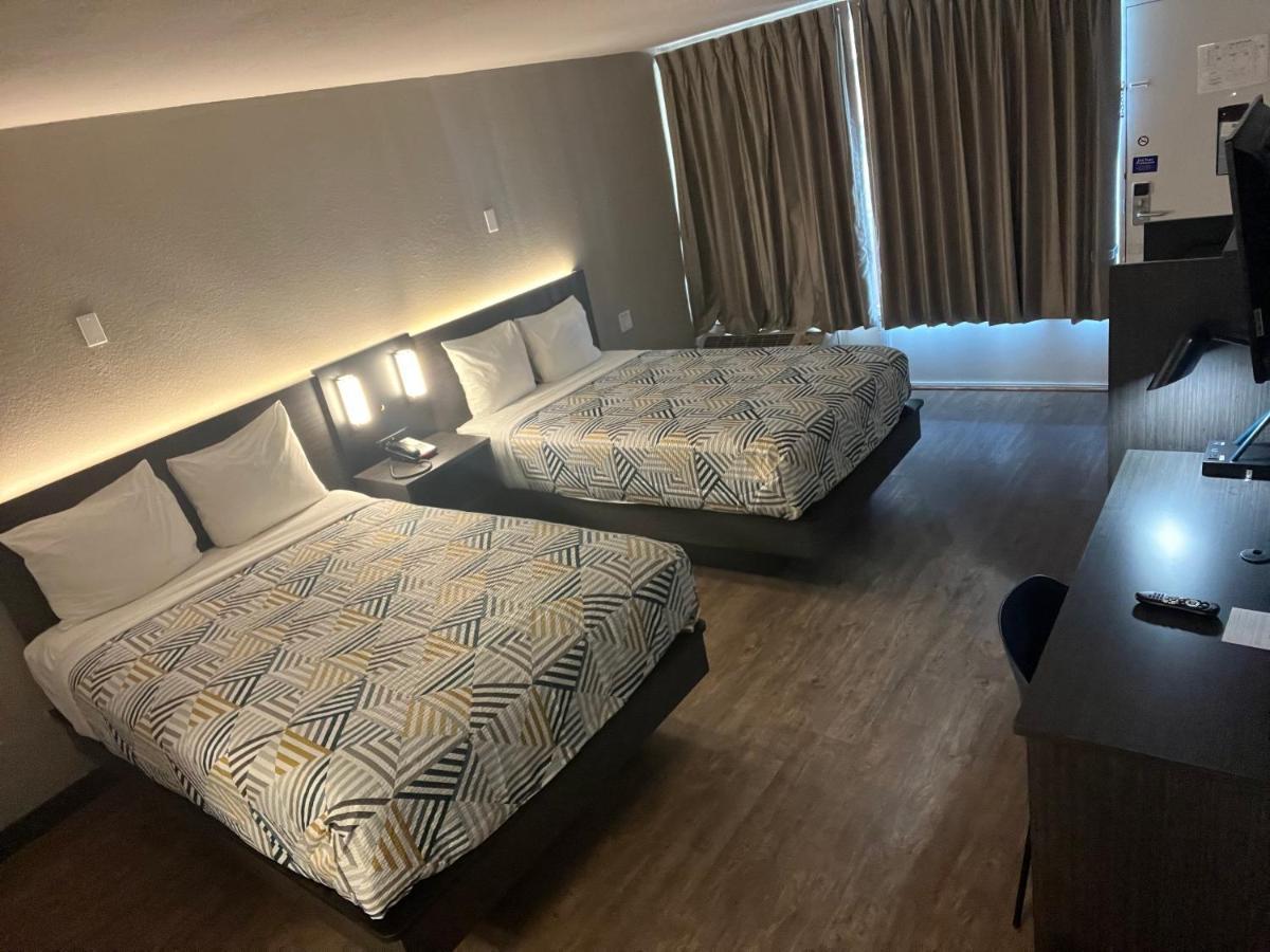 Motel 6 Glendale AZ Kültér fotó