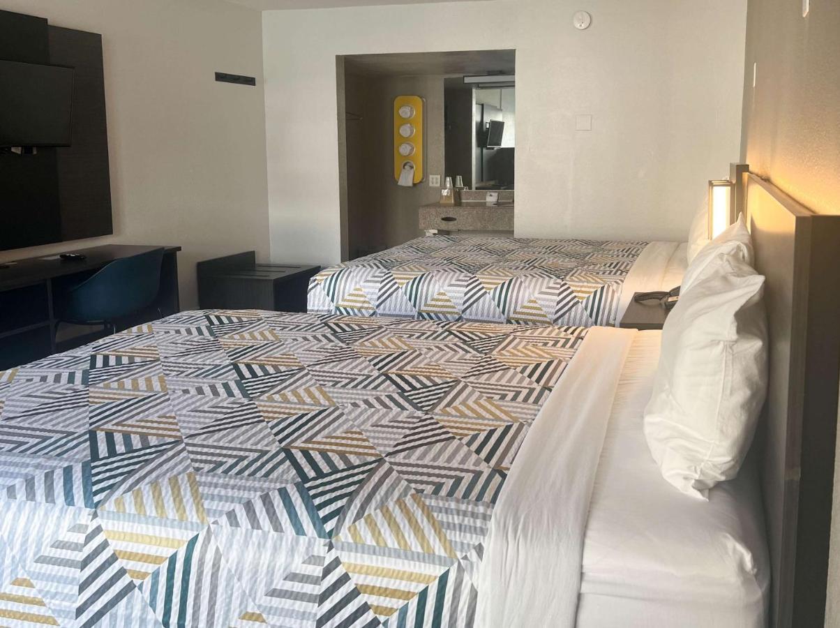 Motel 6 Glendale AZ Kültér fotó