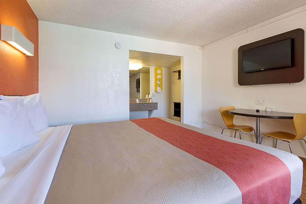 Motel 6 Glendale AZ Szoba fotó