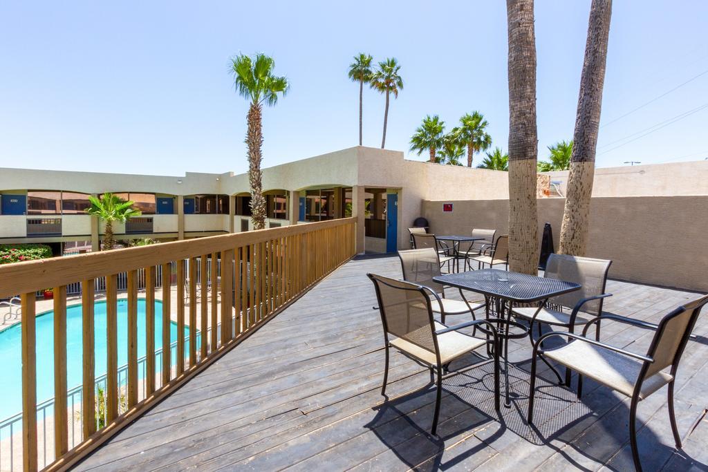 Motel 6 Glendale AZ Kültér fotó